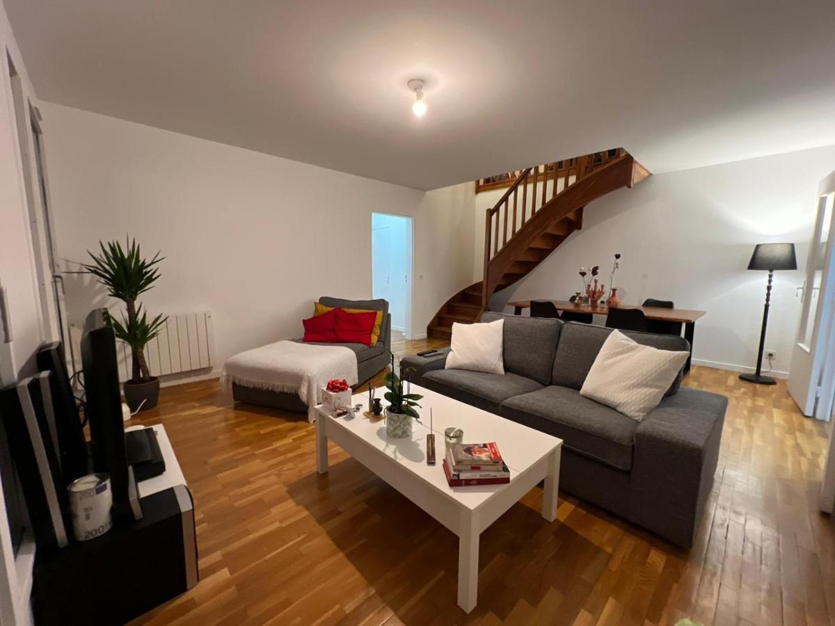 Entire Apartment With Terrace Parigi Esterno foto