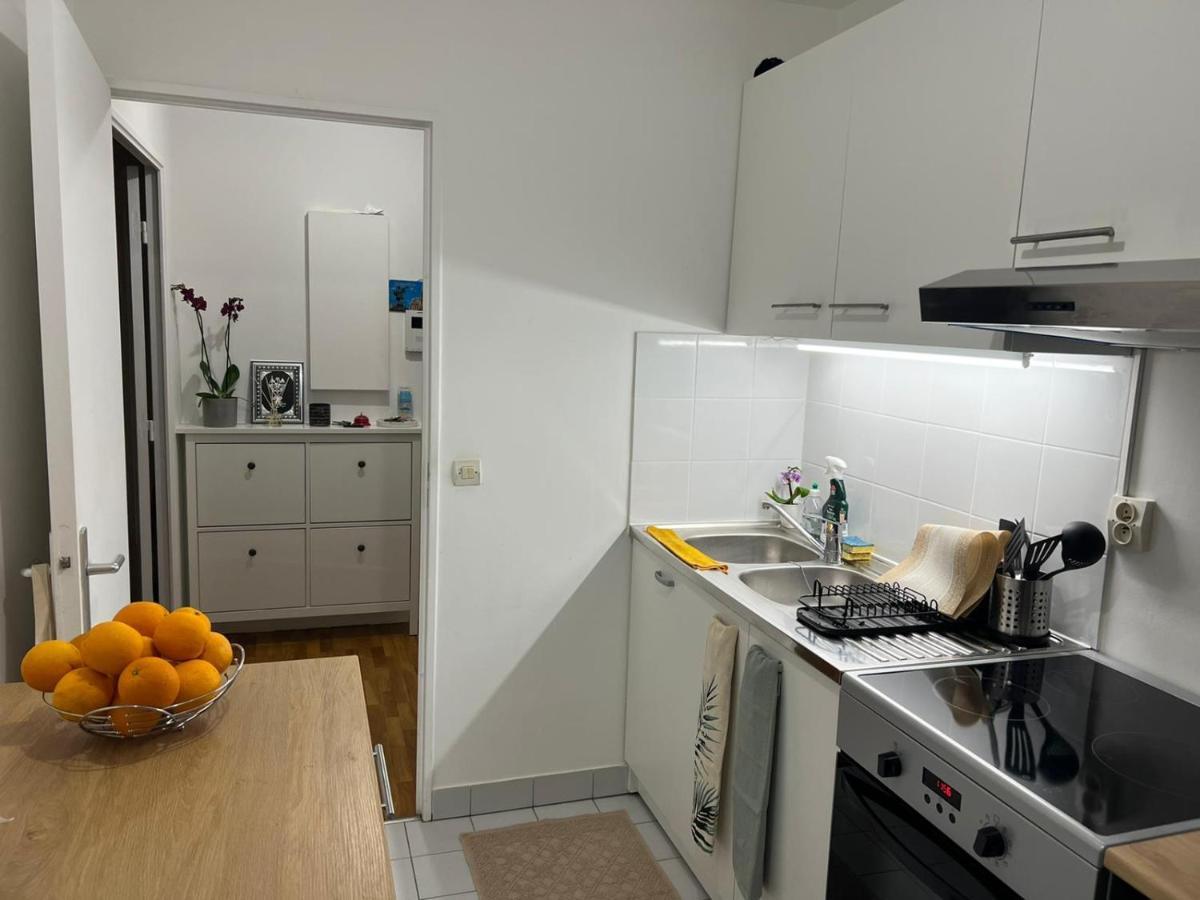 Entire Apartment With Terrace Parigi Esterno foto